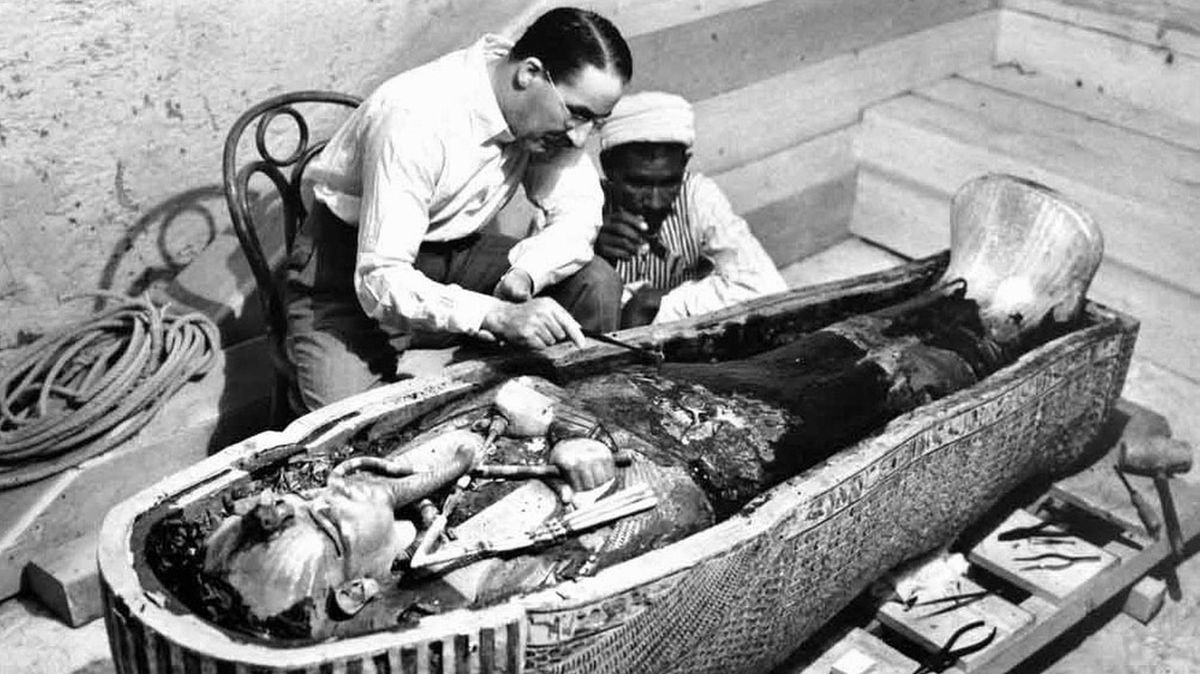 Fotky: Takhle před 100 lety nalezli Tutanchamona